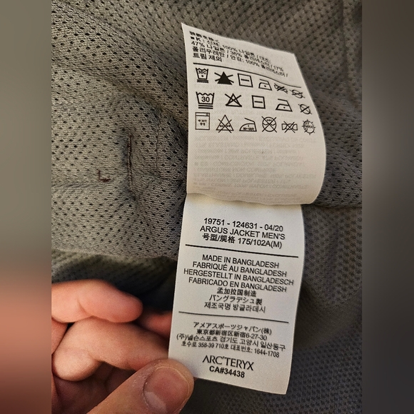 SOLD*Arc'teryx Argus Jacket Men's Medium Burgundy Used Like New - Picture 6 of 9